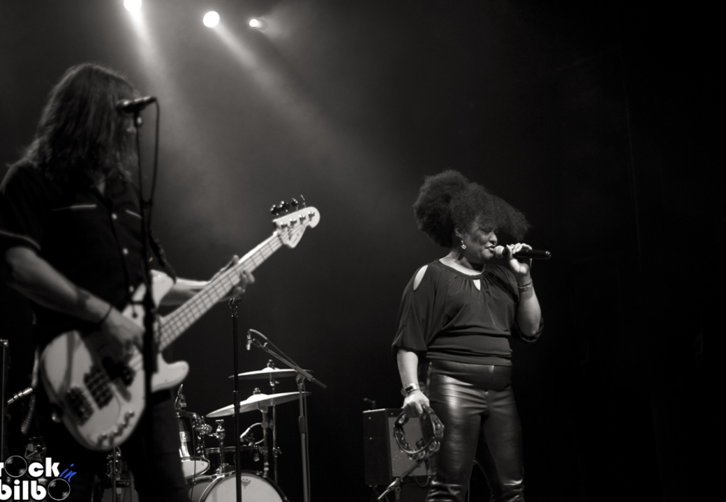 THE BELL RAYS – KAFE ANTZOKIA 08-04-2016_238