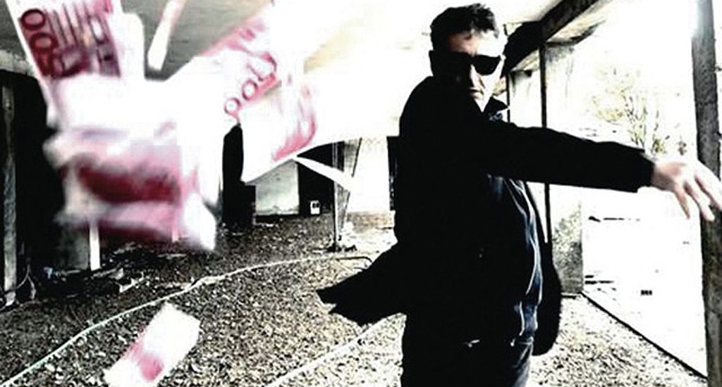 Costas:  “No me cuentes tu vida” (Warner)
