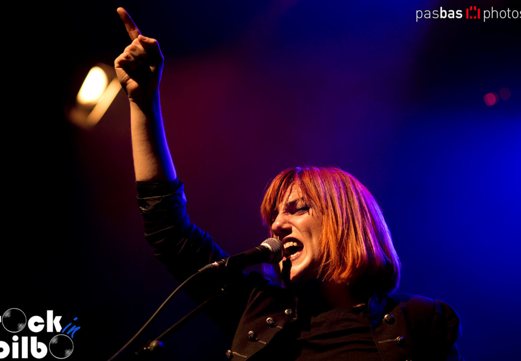 Aurora & The Betrayers – Kafe Antzokia 26-06-16_108