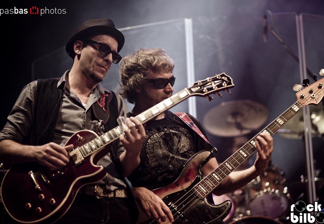 BURNING – KAFE ANTZOKIA 22-04-17_1611
