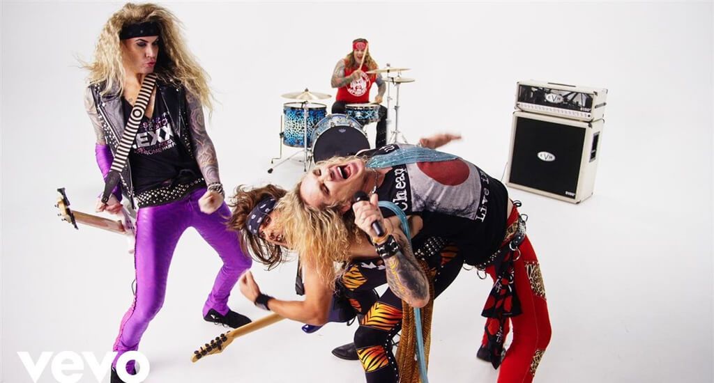Steel Panther nos invitan a su Bar en Santana 27
