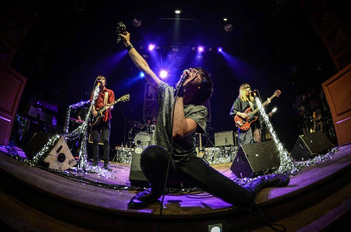 Capsula / Dreaming of The Rise and Fall of Ziggy Stardust and the Spiders from Mars (Kafe Antzokia, Bilbao, 12/01/18): Efluvio estelar