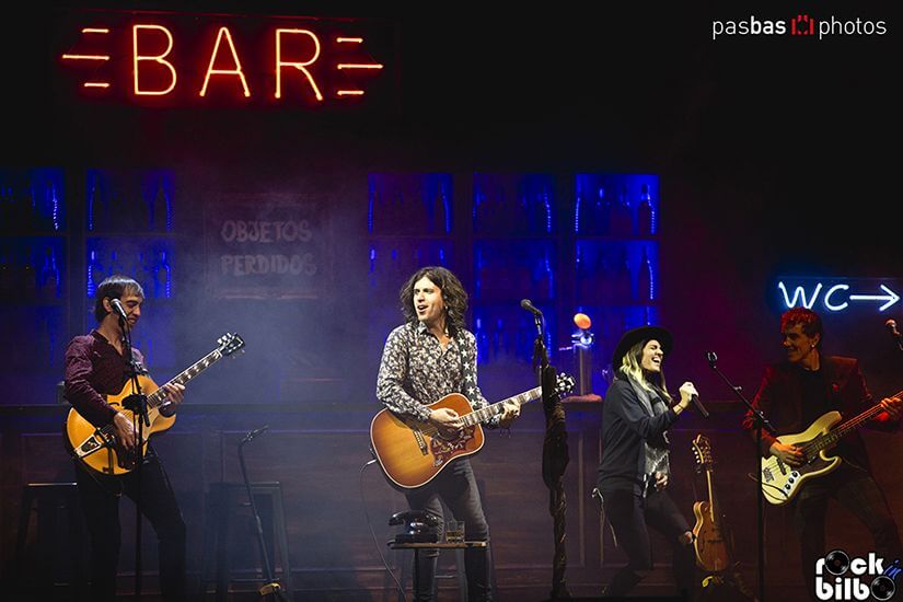 Un Rulo más íntimo e imprescindible desnudó sus canciones en el Serantes Aretoa