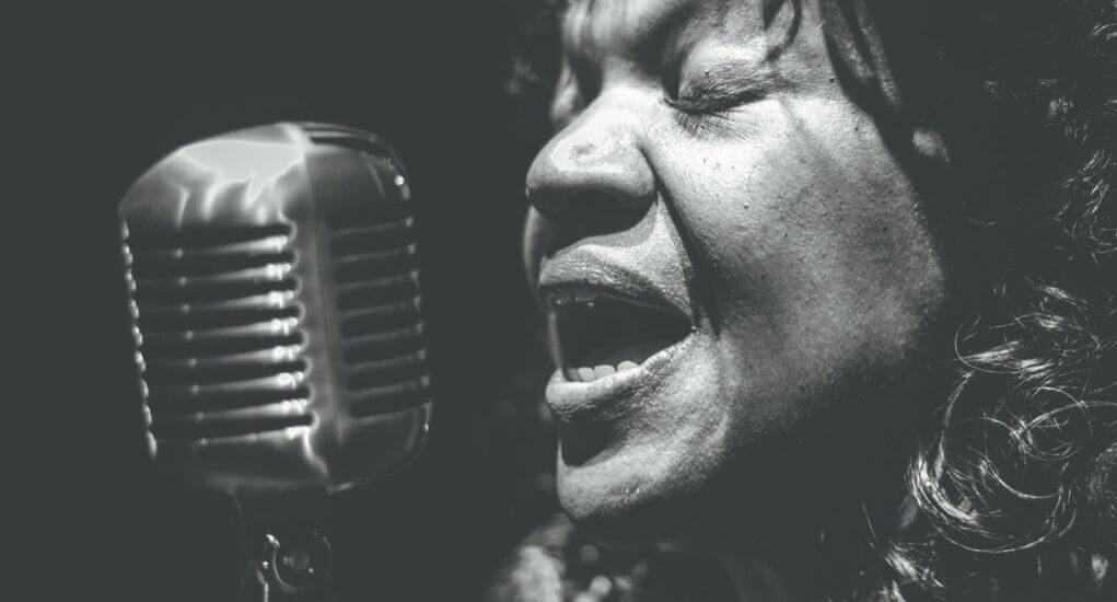 Velma Powell & Bluedays: “Blues To The Bone” (Red Hot Recordings / Gran Sol)