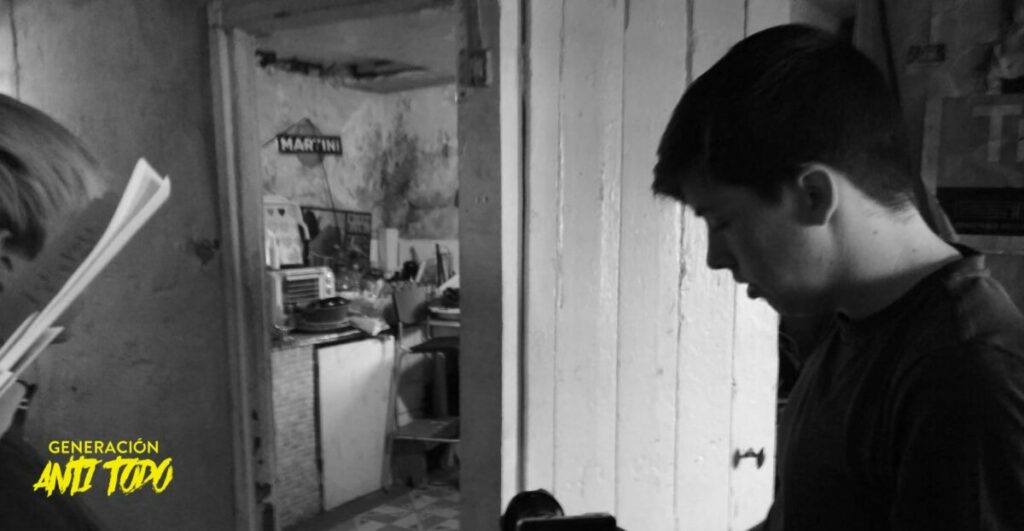 Iñigo Cobo, Director de Generación Anti Todo: «Las verdades perviven, y Eskorbuto las decía de manera muy cruda…»