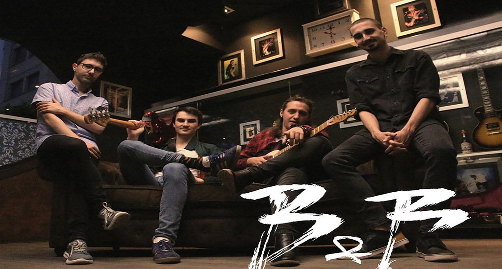 Blanco y En Botella publican su disco «La Arena Cayó»