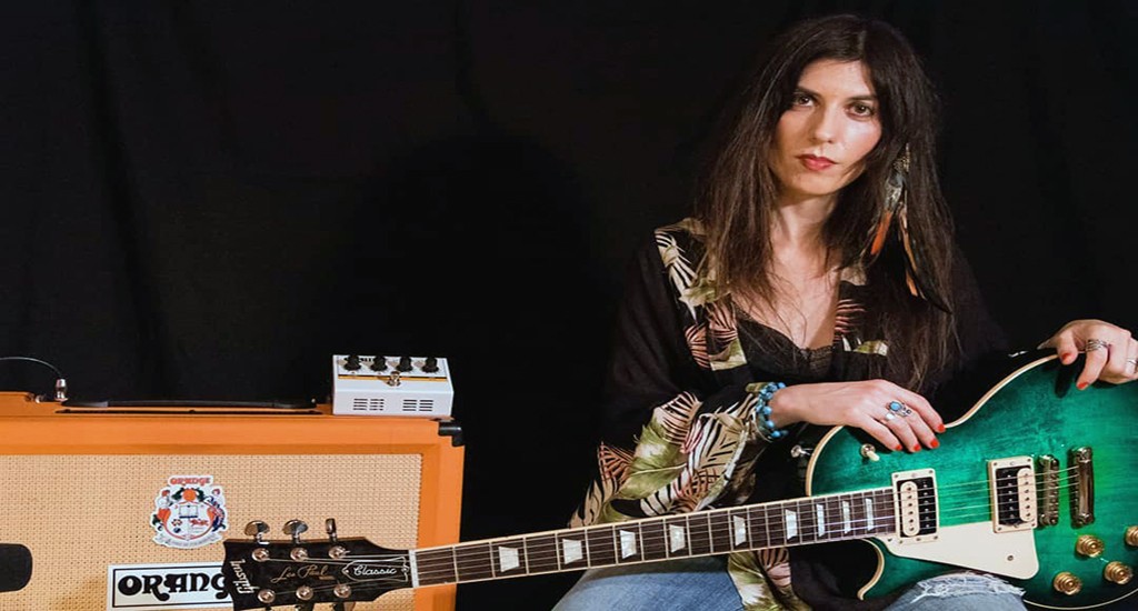 La guitarrista Susan Santos en el Crazy Horse