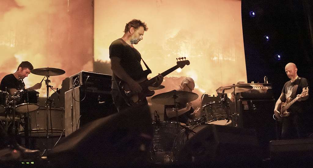 Goodspeed You! Black Emperor: hipnóticos y penetrantes