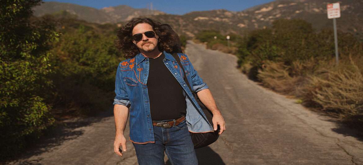 Ted Russell Kamp presentará en el Kafe Antzokia su nuevo disco «California Son»