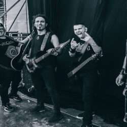 Rise To Fall banda 2024